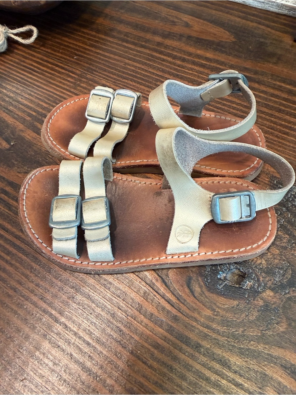 Freshly Picked Kids Gold Leather Buckle Sandals Size 8 Toddler Summer Shoes
